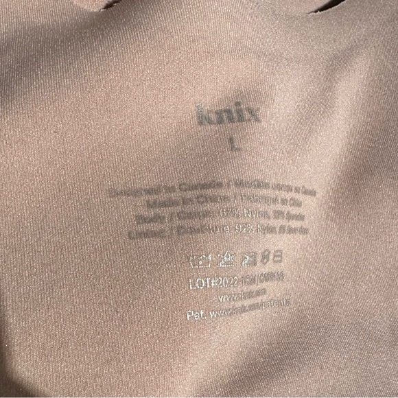 Knix LuxeLift pullover bra - Picture 5 of 5